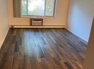 1615 60th St #8, Kenosha, WI 53140