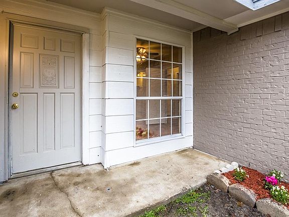 4th image of 2546 Seven Hills Dr