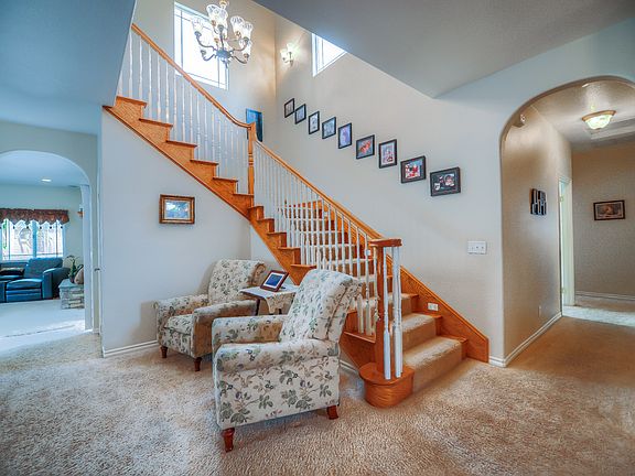5th image of 8603 Hollyoak St