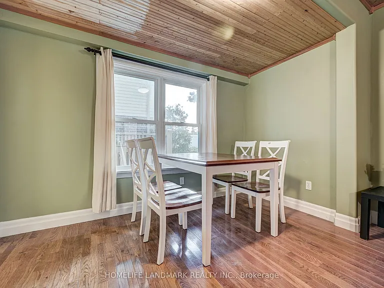 2174 New St — Photo 14