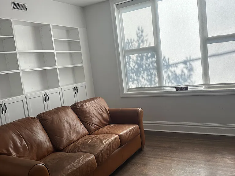 345A Roncesvalles Ave — Photo 2