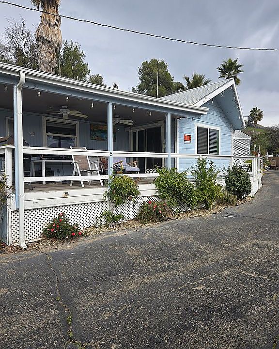2nd image of 32303 E Trimmer Springs Rd Space 5