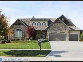 5221 Sawgrass Dr, Lincoln, NE 68526