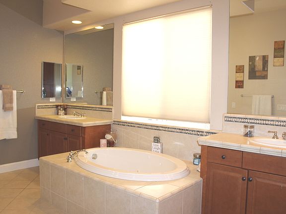 4th image of 3031 Orchard Park Way