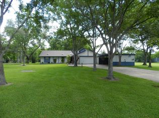 10619 Leslie Ln, Manvel, TX 77578