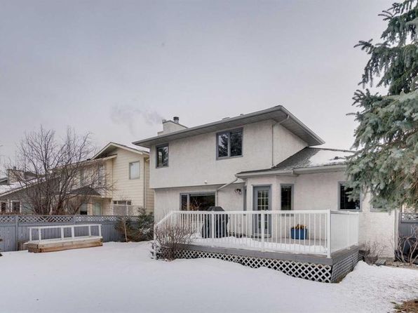 37 E Evergreen Ter SW, Calgary, AB T2Y 2V9