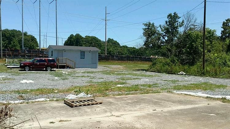 2nd image of 2021 Ingleside Ave