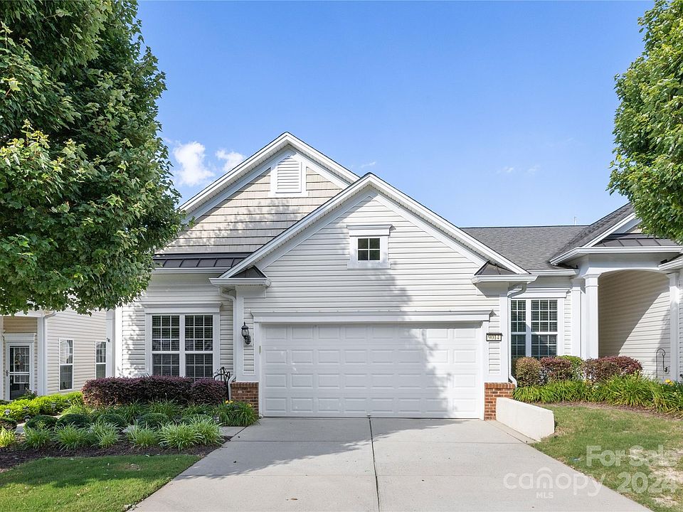 1st image of 9014 Smokey Hill Ln