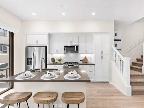 245 Alienta Ln, Mission Viejo, CA 92694