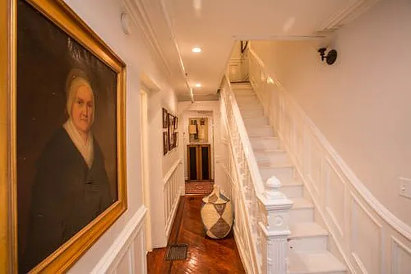 Rented by Garfield Realty  | media 21