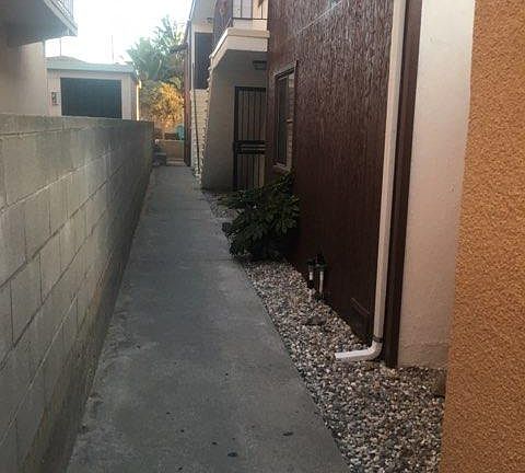 3rd image of 936 1st St APT 1