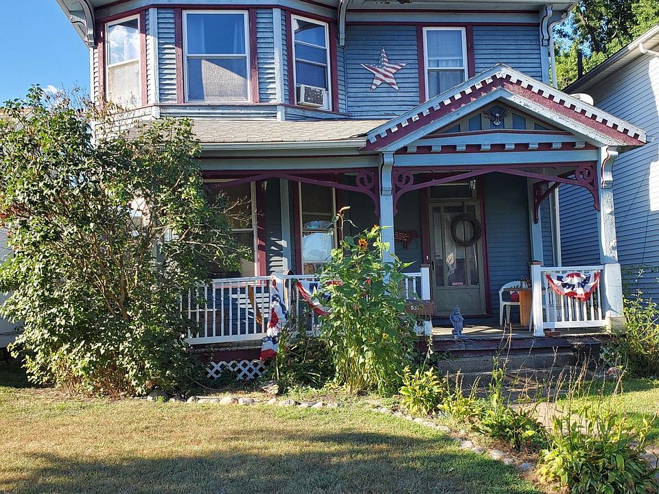 1st image of 531 Forest Ave