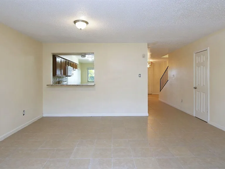 2115 E Weldon Dr — Photo 7