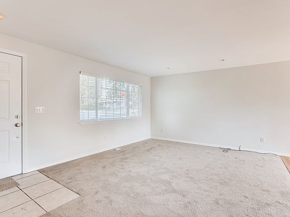 5th image of 26737 NE Stewart St