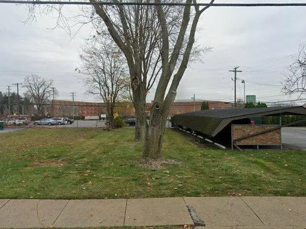 15156 Fairfield St, Livonia, MI 48154