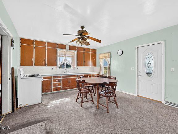 5th image of 9382 Bayer Rd