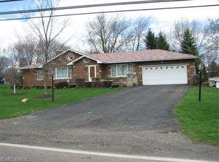1855 Krumroy Rd, Akron, OH 44312