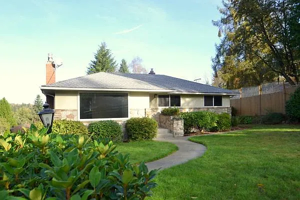 4 bed, 2120 sqft, $3,400 — Photo 1