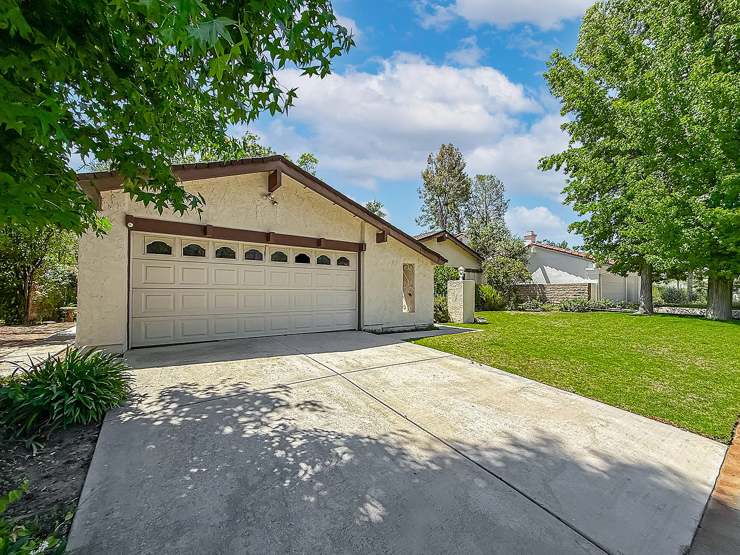 3 bed, 1677 sqft, $5,250 — Photo 3