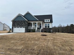 192 Castle Pond Way, Fuquay Varina, NC 27526