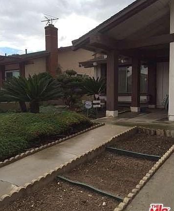 2nd image of 814 Clarion Dr
