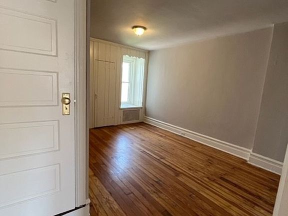 5th image of 739 N 9th St APT 2