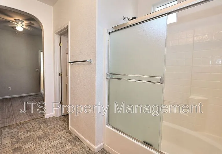 506 Navigator Dr — Photo 23