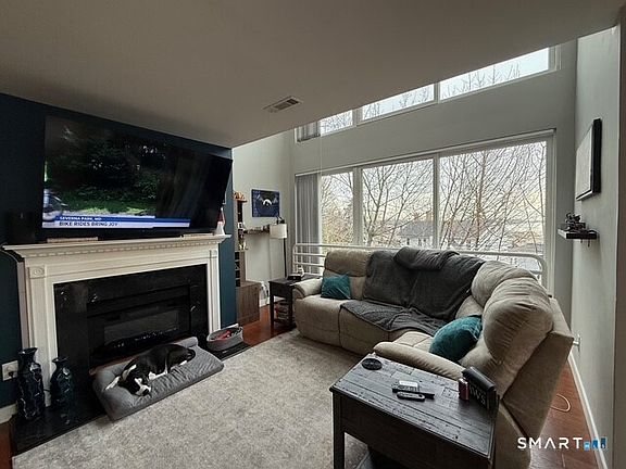 4th image of 111 Harbour Close #111