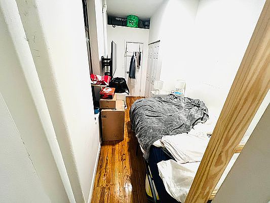 4th image of 319 E 91st St APT 9