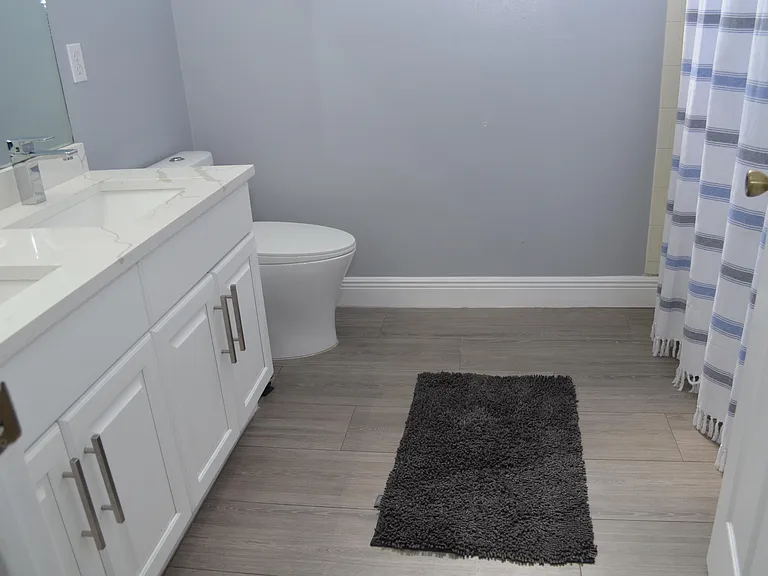 9242 Olmstead Dr — Photo 22