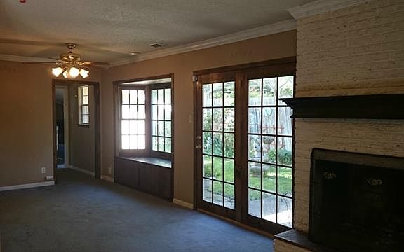 3rd image of 4012 Reagan Dr