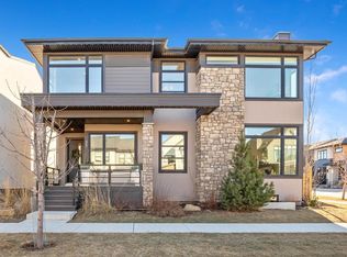 35 N Bluerock Ave SW, Calgary, AB T2Y 0R6