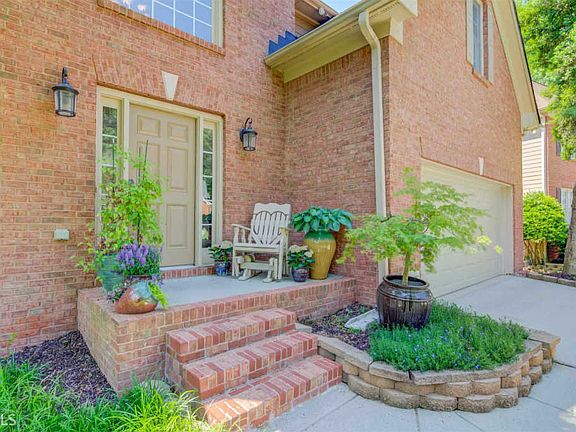 3rd image of 1905 Turtle Creek Way