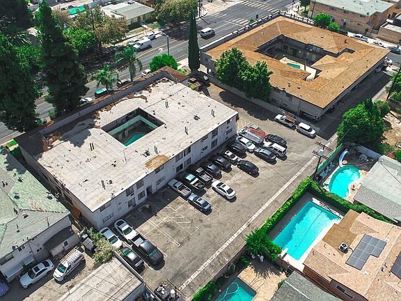 5th image of 7055 Coldwater Canyon Ave