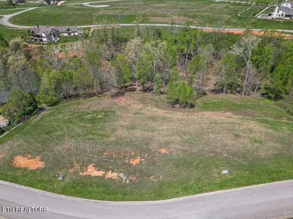 694 Taffrail Dr, Lenoir City, TN 37772