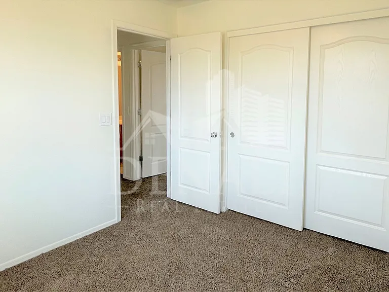 3557 E Erie St — Photo 20