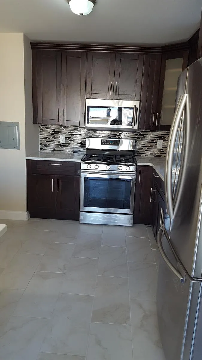 Kitchen - 1002 New York Ave #3
