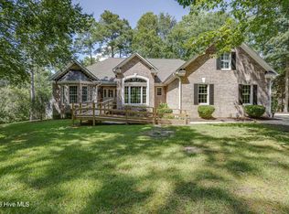95 Waters Edge Dr, Chocowinity, NC 27817