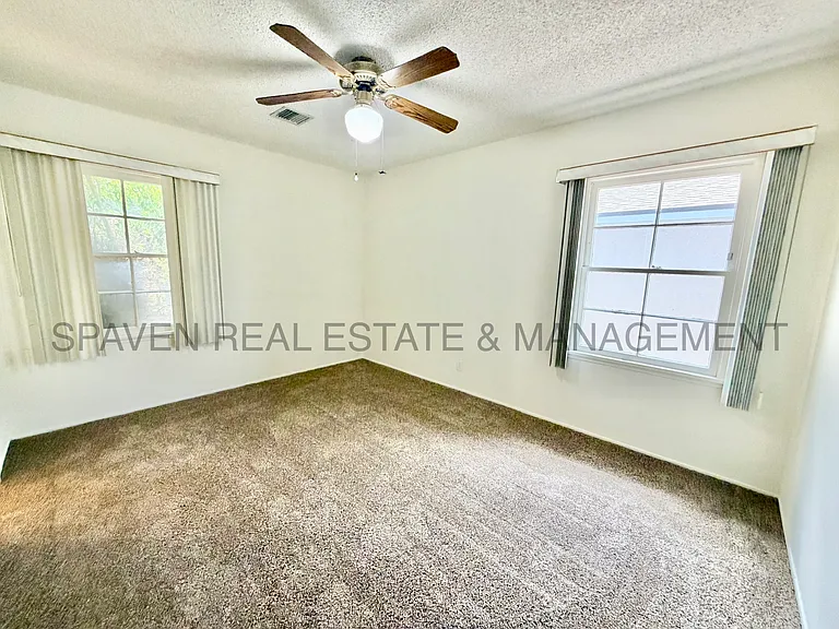 4750 El Molino Ave — Photo 9