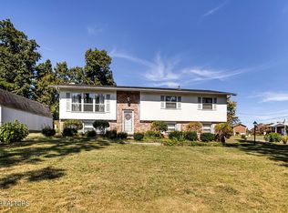 964 Ponder Rd, Knoxville, TN 37923