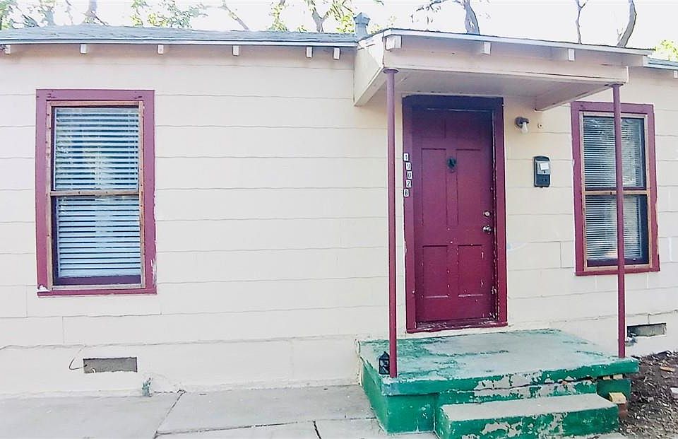 1st image of 4902 Caswell Ave #B
