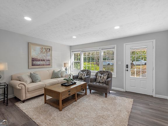 5th image of 1086 Briar Vista Ter NE