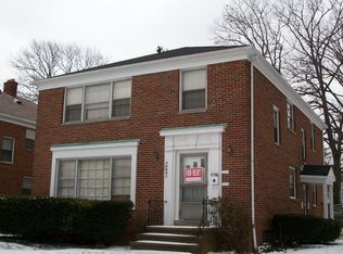 13718 Cedar Rd, University Heights, OH 44118