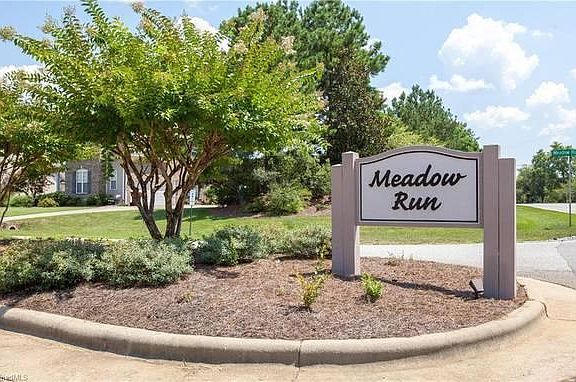 Neighborhood entrance