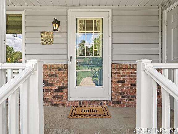 5th image of 672 Birchwood Ct SE