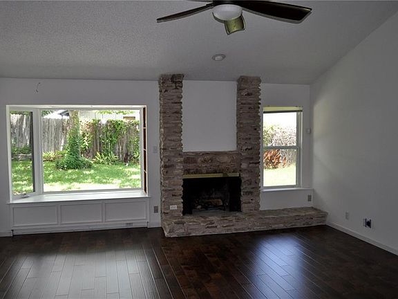 2nd image of 10010 Barrington Cv