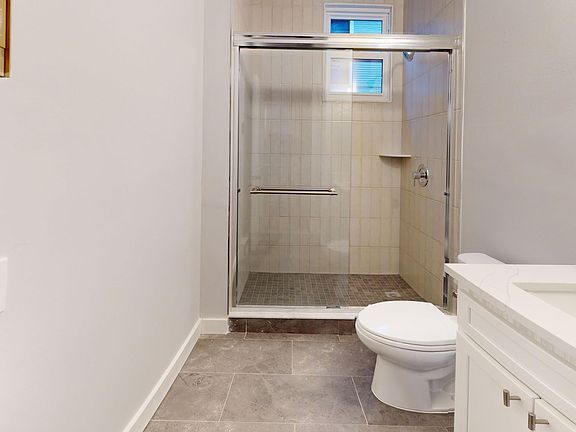 4th image of 140 Cottage St APT 1L