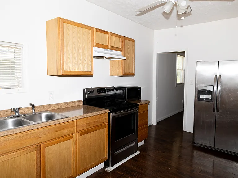904 Penn Ave #1 — Photo 18