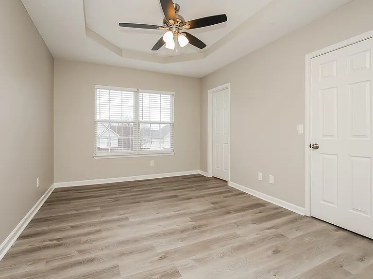 1103 Phelissa Dr — Photo 11