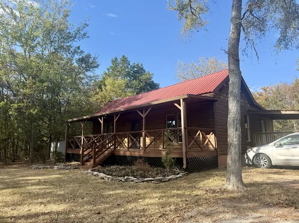3561 Tobe Robertson Rd, Columbia, TN 38401